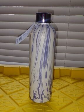 Insulated Marble-Pattern Water Bottle - Cream & Light Purple